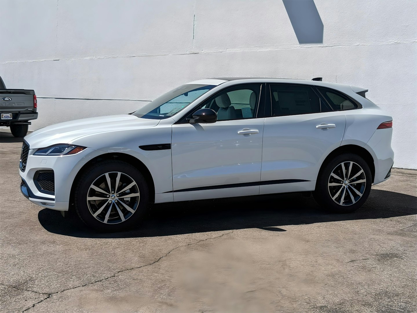 2024 Jaguar F-Pace R-Dynamic S P250 AWD Automatic Van Nuys CA